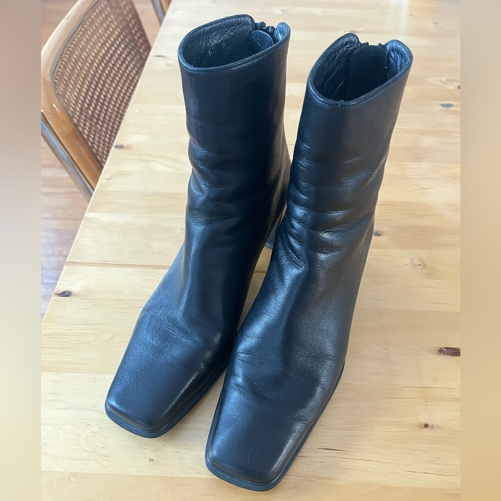 Stuart Weizmann Black Ankle Boots